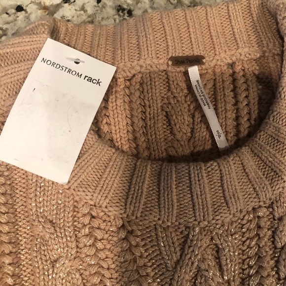 Free People Good as Gold Metallic Cable Knit Sweater Sz S - Picture 7 of 9